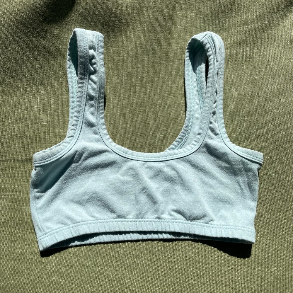 ARQ wide strap bra